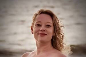 Renee Nicole Good, la mujer de 37 años asesinada por un agente que disparó contra el auto de la víctima