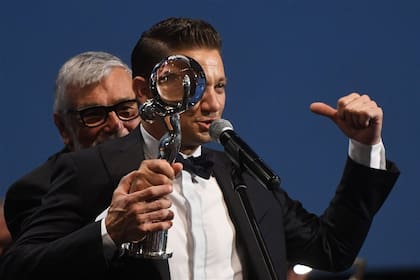 Renner, junto con el director del festival, Jiri Bartoska