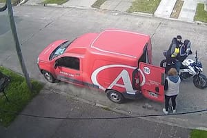 Repartidora de Andreani asaltada por motochorros