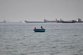 Reportan la incautación de un barco frente a la costa de Emiratos que se dirige a Irán