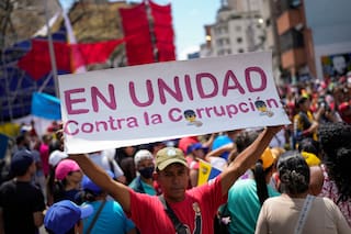 Reporte muestra un retroceso en los esfuerzos anticorrupción en democracias y alerta sobre EE. UU