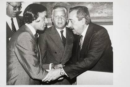 Carlos Menem y Raúl Alfonsín.