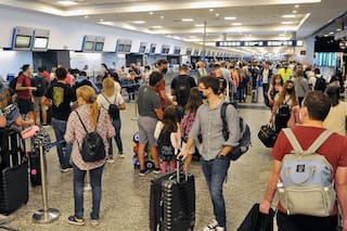 El enojo de los afectados por el paro aéreo