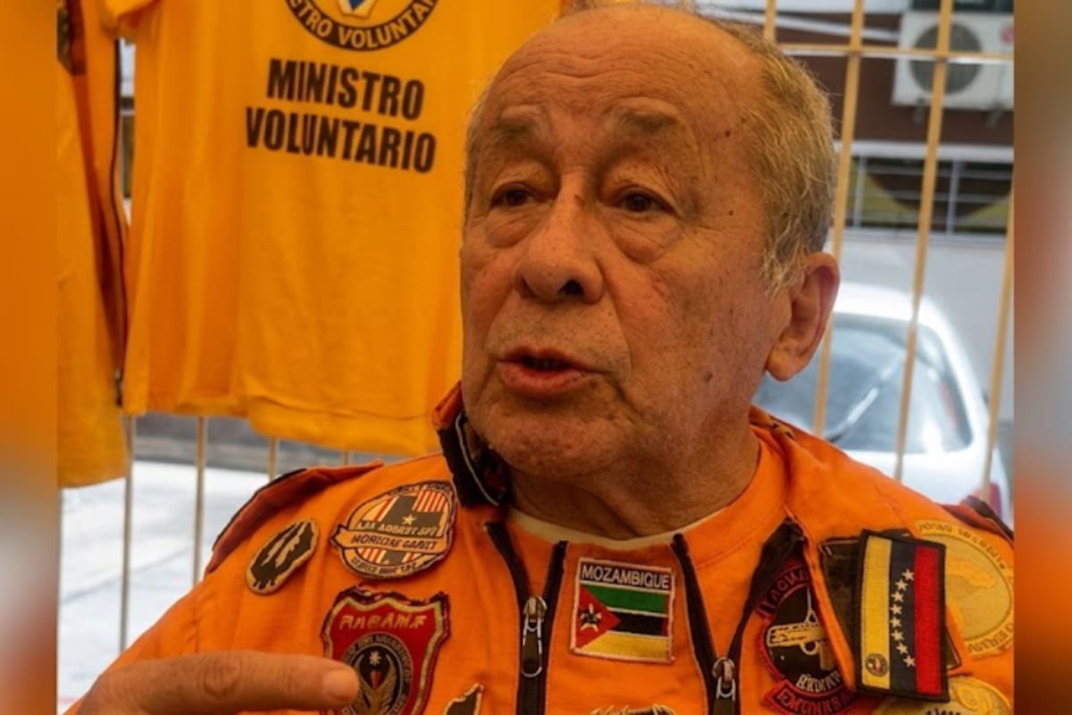 “O que está em sua mente?” A raiva de um socorrista mexicano contra o chavismo durante os terremotos na Venezuela