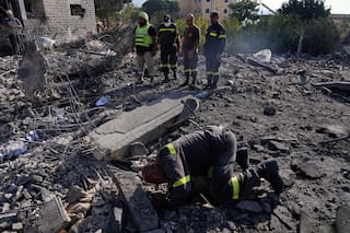 Nueve muertos y 13 heridos en ataques aéreos israelíes sobre una aldea del sur de Líbano