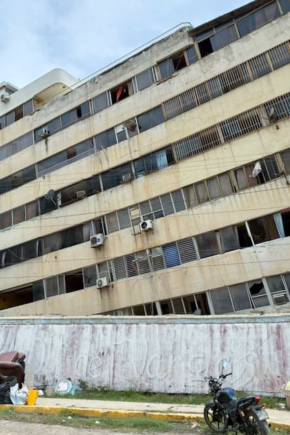 Rescatistas en Tanaguarena