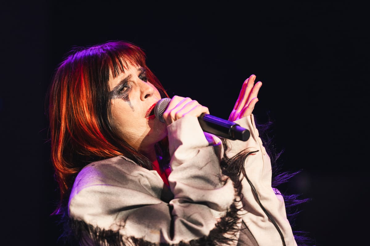 resentado por Migue Granados y Lucas Fridman, el show contó con la presencia de un notable grupo de músicos como Fabiana Cantilo, Pedro Aznar, León Gieco, Nito Mestre, Soledad Pastorutti, Ángela Leiva, Santiago Motorizado, Nahuel Pennisi, Lula Bertoldi, Topa, Favio Posca, Raúl Lavie, Andy Chango, Laura Esquivel y Manuel Wirzt