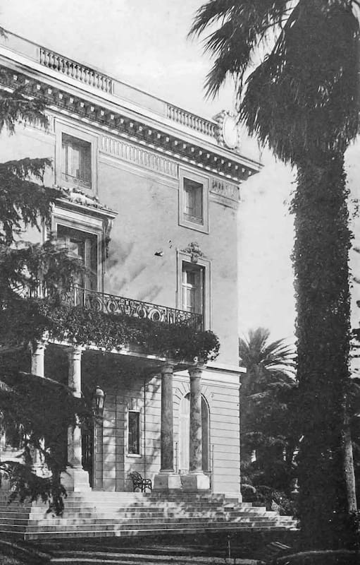 Residencia Cobo Unzué, vista desde el jardín.