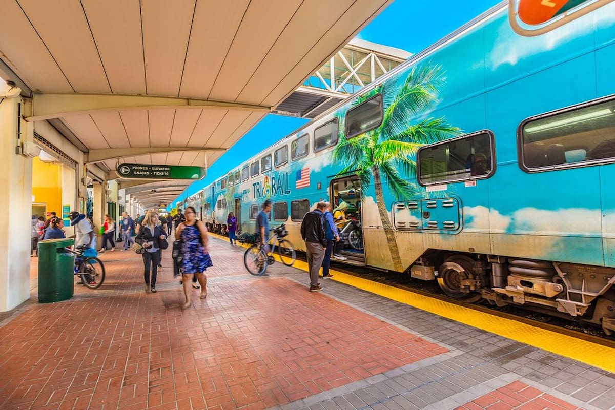 Residentes y turistas tendrán una opción más asequible para viajar entre West Palm Beach y Miami