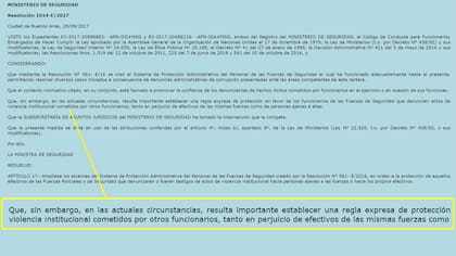Resolución 102 firmada el 29/09/2017 por la ministra de Seguridad, Patricia Bullrich. Amplió la garantía también a denunciantes.