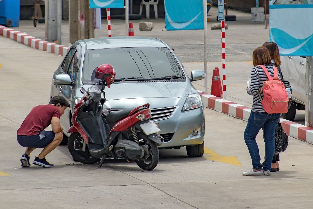 Responsabilidad civil. Es la cobertura mínima, legal y obligatoria, que se requiere para enfrentar daños producidos a terceros; pero solo un 30% de las motos cuentan con este seguro