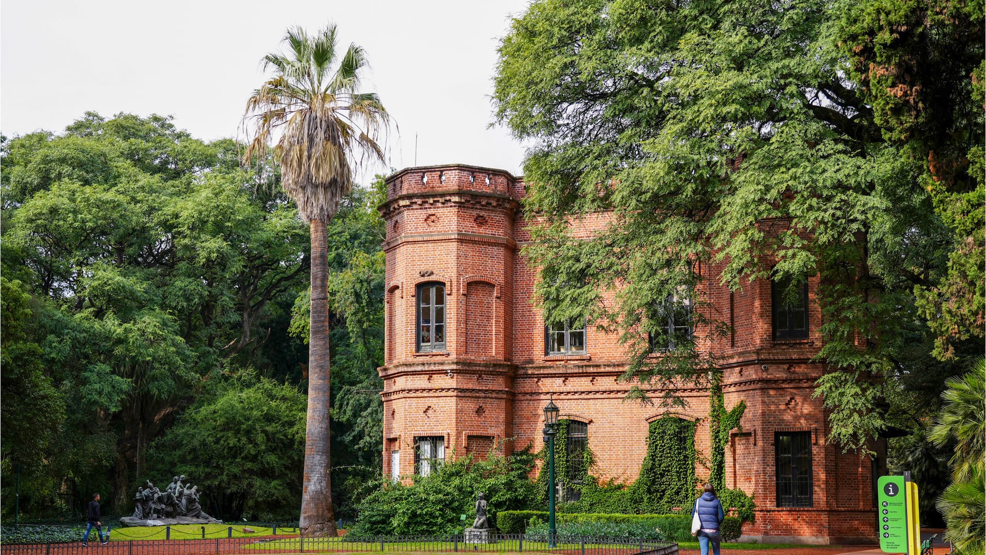Restauración, accesibilidad y ciencia se cruzan en las obras que avanzan en las ocho manzanas de Palermo que forman este histórico jardín