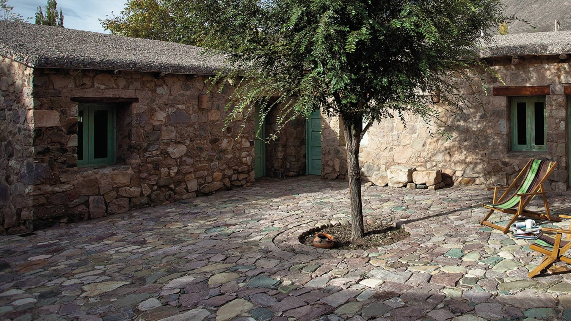 Restaurada con sabiduría y respeto por el lugar único en que se ubica, la historia de esta casa tilcareña es la de dos amigos y sus familias, que aquí encontraron una felicidad inimaginada.