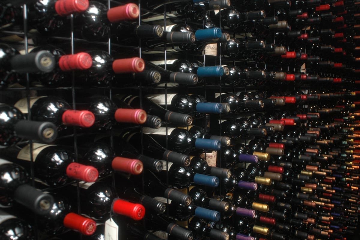 RESTAURANTE CHILA.
ALICIA MOREAU DE JUSTO 1160
FOTO RAFAEL CALVI„O
botellas de vinos