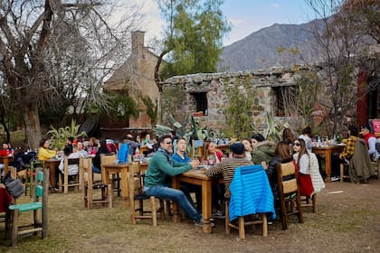 Los feriados puente tienen como objetivo extender los fines de semana y de esta forma fomentar el turismo interno