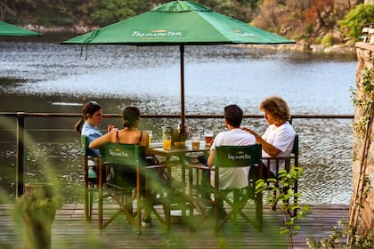 Restaurantes de autor, parrillada frente al dique, las mejores tortas y helados gourmet en un circuito con buen gusto por La Cumbre