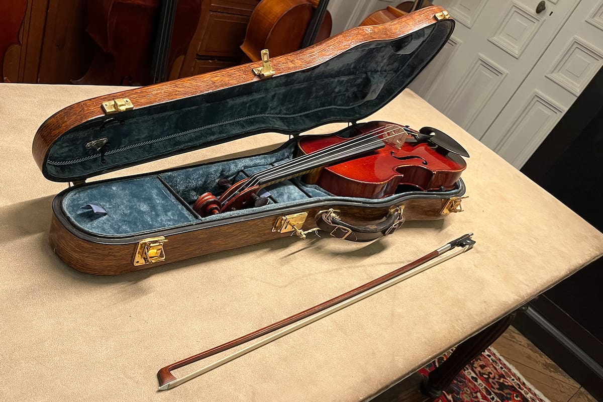 Restituyeron a una familia francesa un violín robado por los nazis en 1940.