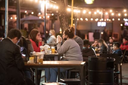 Restricciones en bares y restaurantes