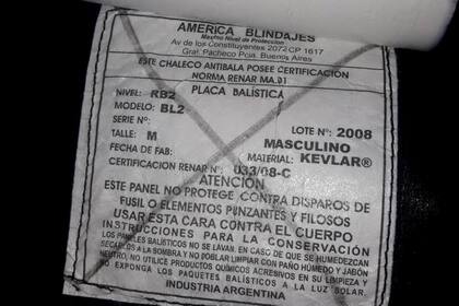 Retiran de las calles 200 chalecos antibalas de la policía provincial: estaban vencidos, según consta en la etiqueta