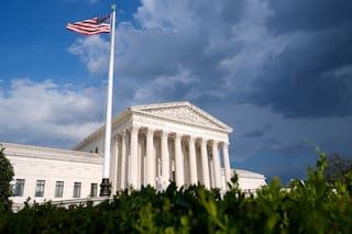 Retornos bonos Tesoro EEUU suben tras decisión de Corte Suprema de derogar aranceles de Trump