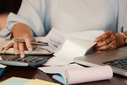 Retrasarse en la declaración puede costarte caro: el IRS aplica multas mensuales por no cumplir con la fecha límite