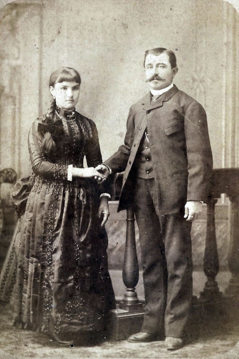 Retrato de boda, 2das nupcias de José Raineri y Lucía Mouliáa, viernes 15 de Junio de 1887, Chivilcoy.