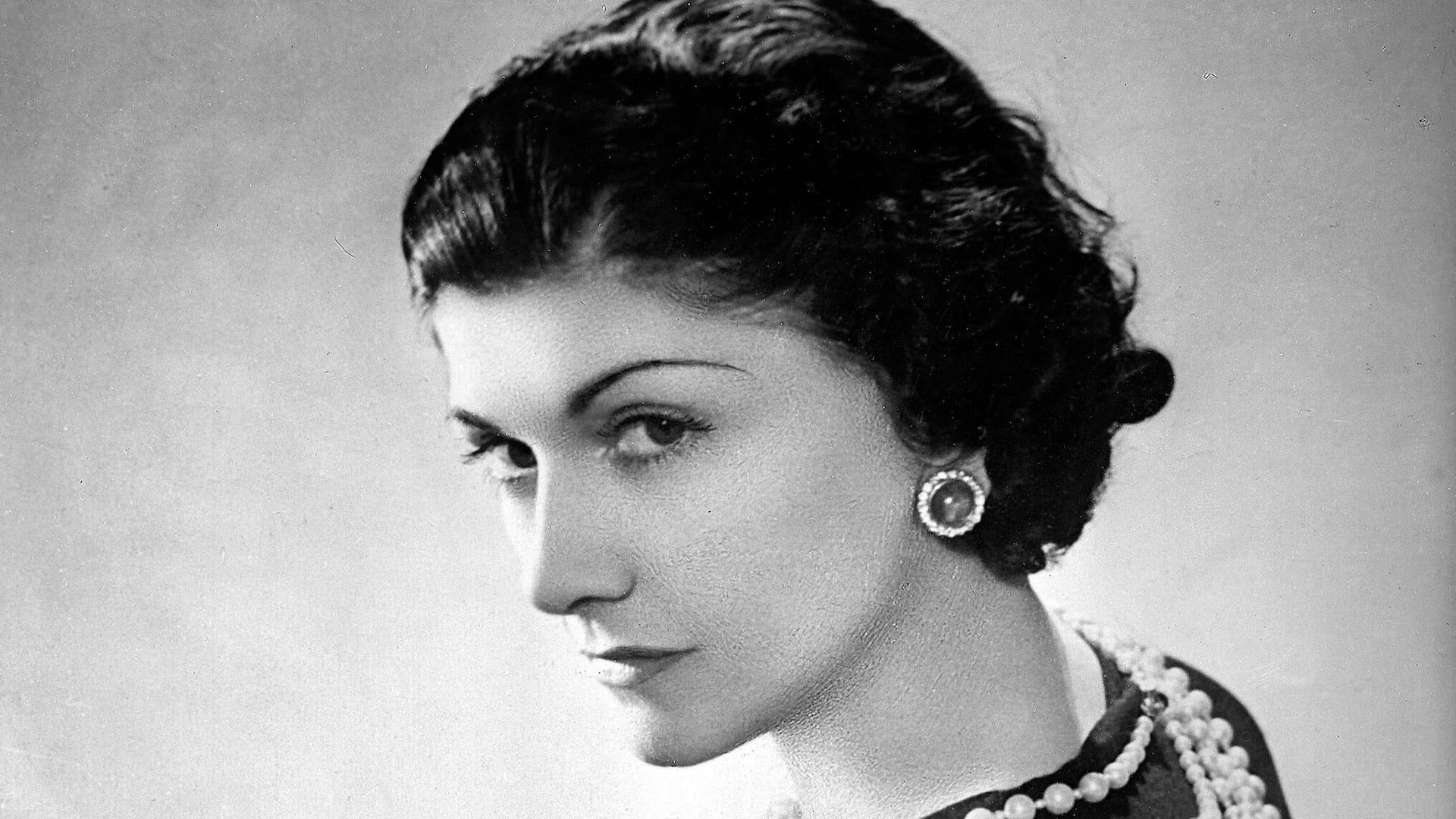 Retrato de Coco Chanel