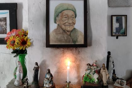 Retrato de Eloísa Guillerma González Soler de Luis, "patrona" de la capilla de los Negros
