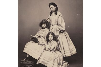 Retrato de las hermanas Alice, Edith e Ina