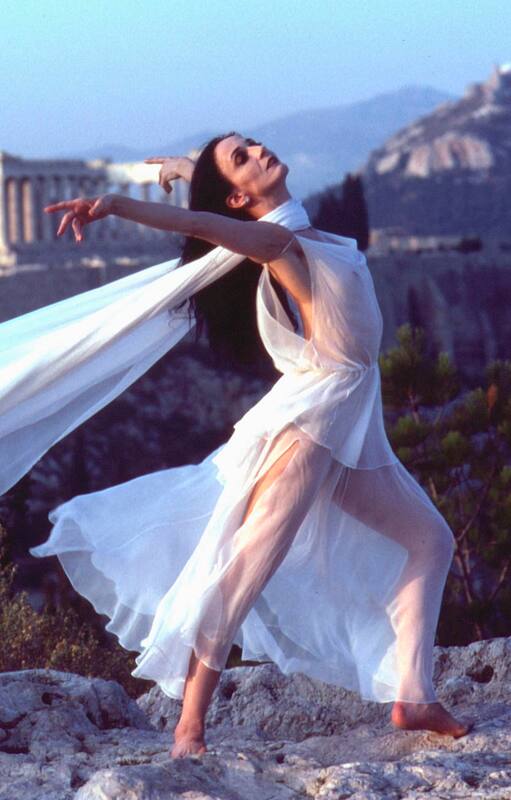 Retrato de Marcia Haydée para la producción del ballet "Isadora", de Maurice Béjart, tomado en Atenas, Grecia, en 1983