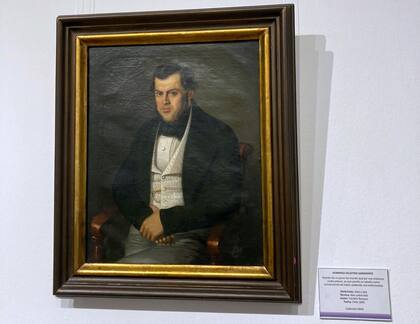 Retrato de un joven Sarmiento con peluca, en 1845, cuando había perdido el cabello por una enfermedad