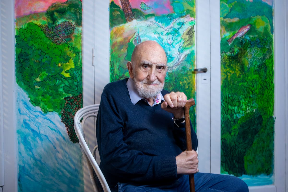 Retrato del artista plástico Luis Felipe Yuyo Noé, en su casa de calle Tacuarí