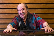De "La balsa" y la polémica que va a cumplir 60 años al "halago" que le provoca que lo llamen "padre del rock nacional"