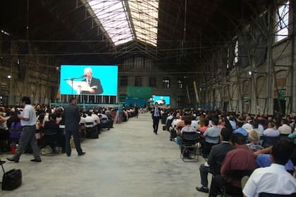 Reunión anual de Testigos de Jehová en la ciudad de Santa Fe