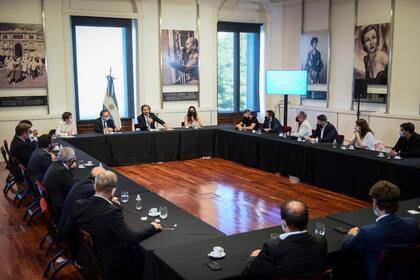 Reunión con intendentes por los precios de los alimentos