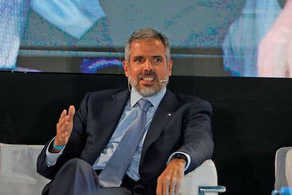 "Desde nuestro rol empresario tenemos que ayudar a los gobiernos a que tomen las decisiones correctas", dijo Luis Perez Companc