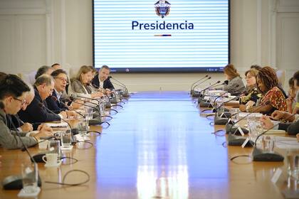Reunión de gabinete en cadena nacional. Foto: Ovidio González, Presidencia de la República de Colombia.