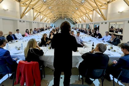Reunión de Javier Milei con libertarios en Olivos