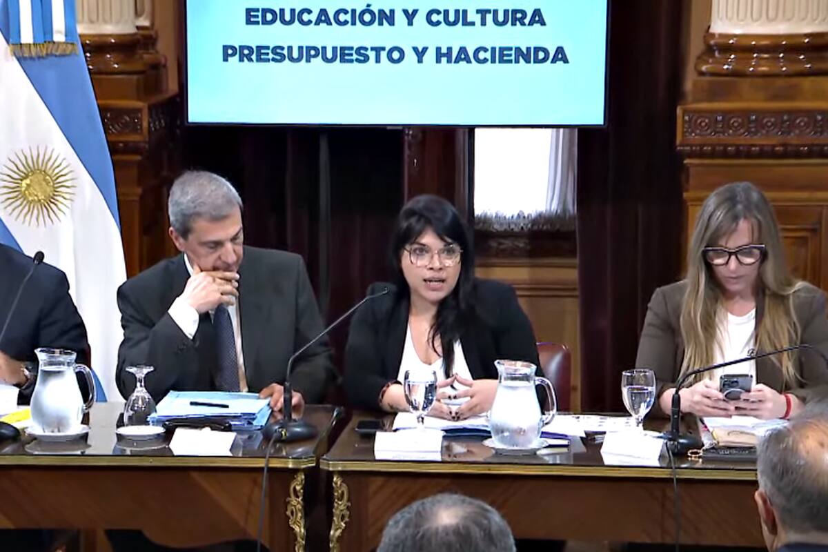 Reunión de la Comisión de Presupuesto y Hacienda de la Cámara de Senadores