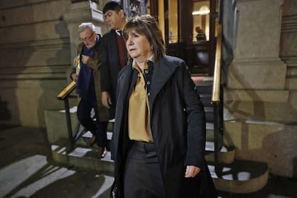 Reunión de labor parlamentaria en el senado para tratar pa moción de censura para Adorni. Bullrich