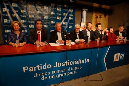 Reunión del PJ nacional, a la que asistieron gobernadores y dirigentes de la cúpula partidaria