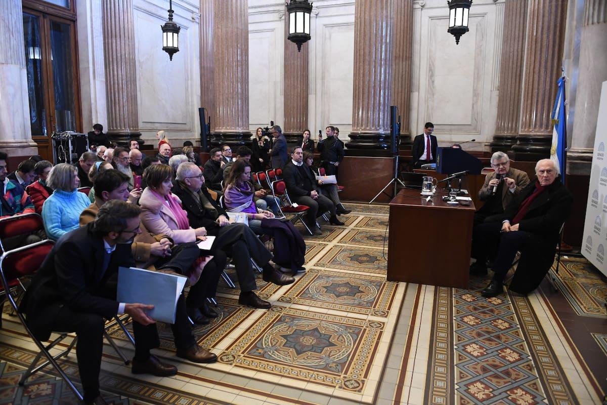 Reunión en la comisión de Medio Ambiente