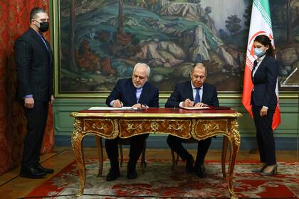 Reunión en Moscú entre el jefe de la diplomacia rusa, Serguei Lavrov y su homólogo iraní, Mohammad Javad Zarif