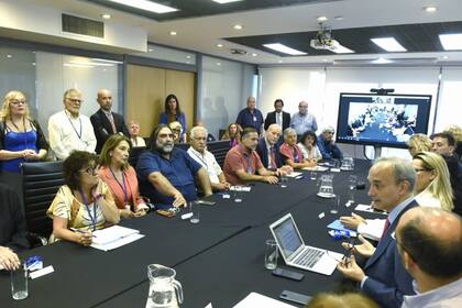 Reunión entre los gremios docentes y el Gobierno