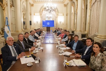 Reunión entre referentes de la Casa Rosada con diputados de LLA, Pro y la UCR por el proyecto de presupuesto 2025, que por ahora está fuera de las sesiones extraordinarias