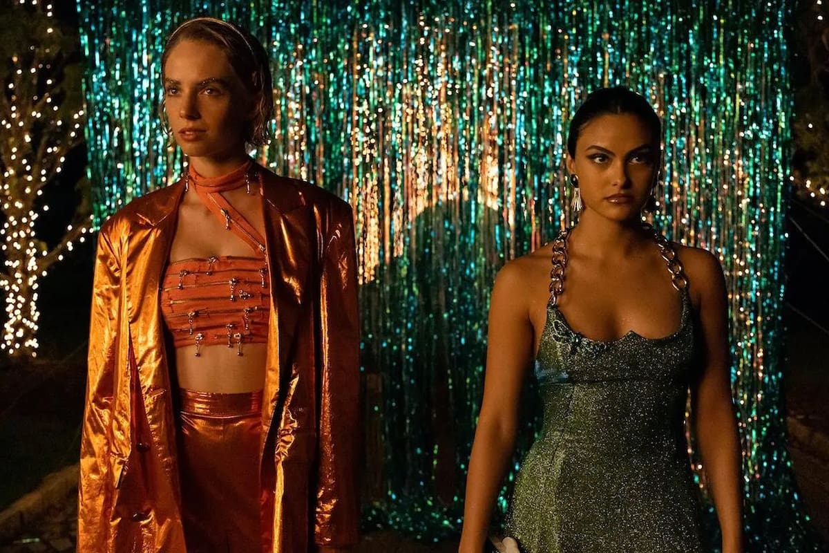 Revancha ya, con Maya Hawke y Camila Mendes