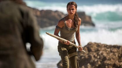 Revelan las primeras fotos de Alicia Vikander como Lara Croft