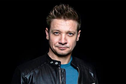 Revelan que Jeremy Renner "murió" por varios segundos tras accidente con una máquina de nieve