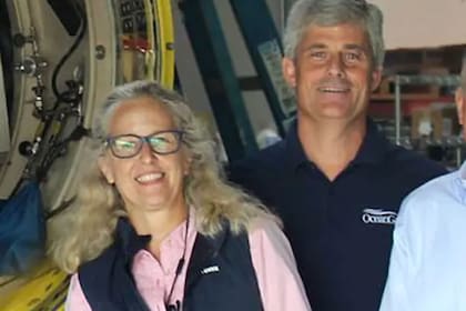 Revelan un nuevo video que muestra el instante en que la esposa del CEO de OceanGate escucha la implosión del Titán