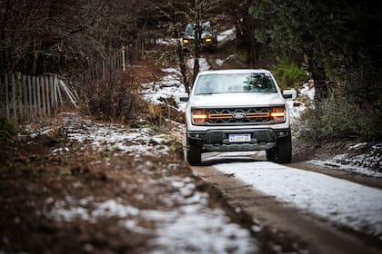 Revisarán el uso de cadenas para nieve cuando las condiciones lo exijan